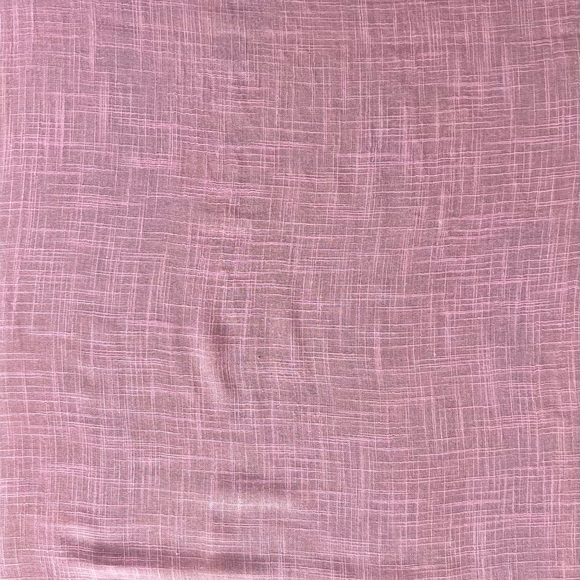 💯 % Linen Baby Pink Shawl With Playful Tassels - Picture 9 of 12